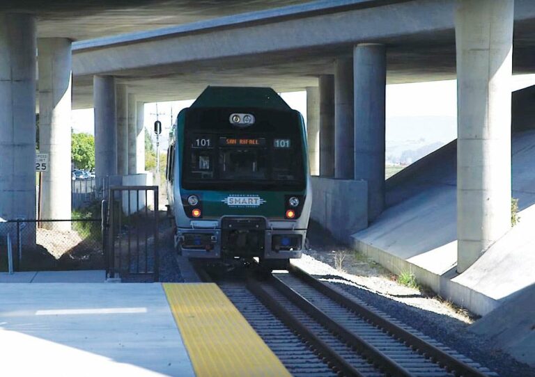 SMART Train to open stations in Larkspur, Novato