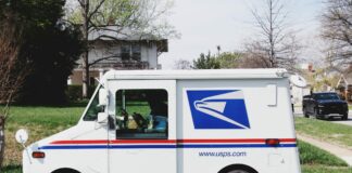 USPS truck - Pope Moysuh/Unsplash
