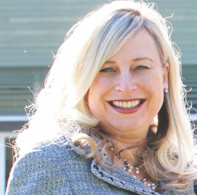 Marin Art and Garden Center appoints Iris Lax as executive director