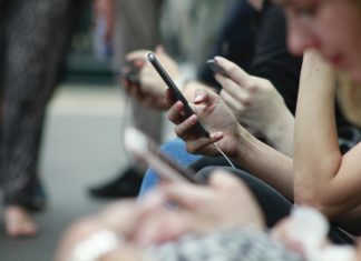 Framing the Feed: How Social Media Shapes Our Interpretation of Reality