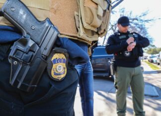 Legal Observers Document ICE Activity in Marin The Marin Rapid Response Network, part of the Marin Multicultural Center, offers a three-hour training for ICE legal observers